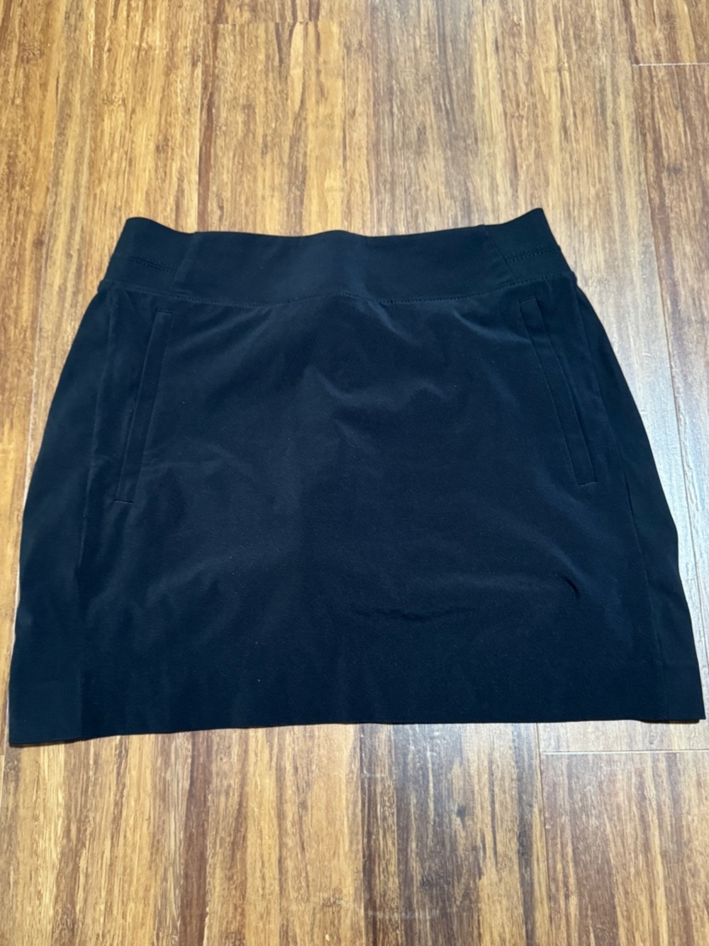 Athleta Women's Black Pull On Athletic Skort Size 4 Pockets Stretch Golf Tennis
